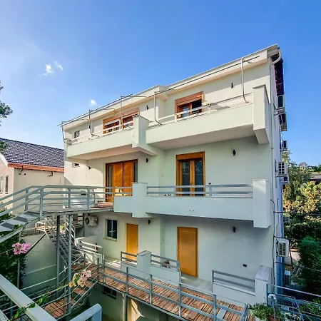 27 Apartment