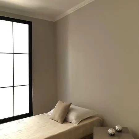 27 * Тирана
