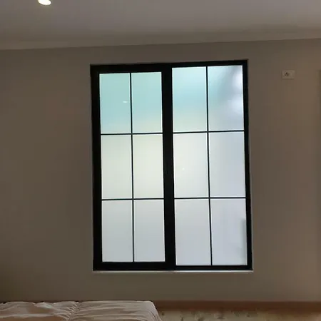 아파트 27 *